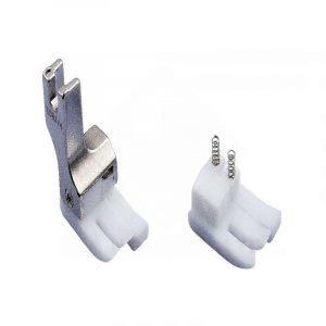 Chân vịt nhựa TCR 1/16 mí phải 2 ly, chân vịt bù phải cho máy may công nghiệp 1 kim, thiết kế dẫn mép giúp kiểm soát khoảng cách đường may, phù hợp xưởng may, thợ sửa máy và phụ tùng máy may